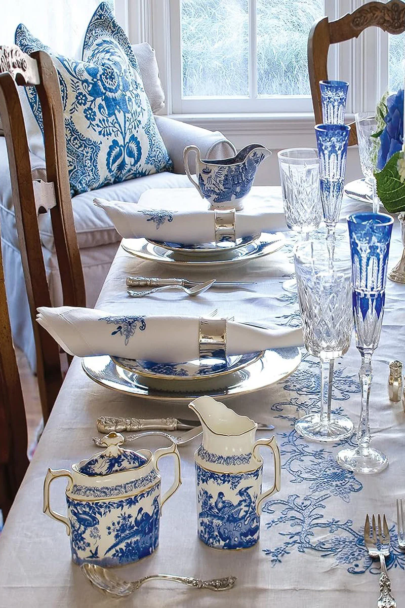 Living With Blue & White - Image 2