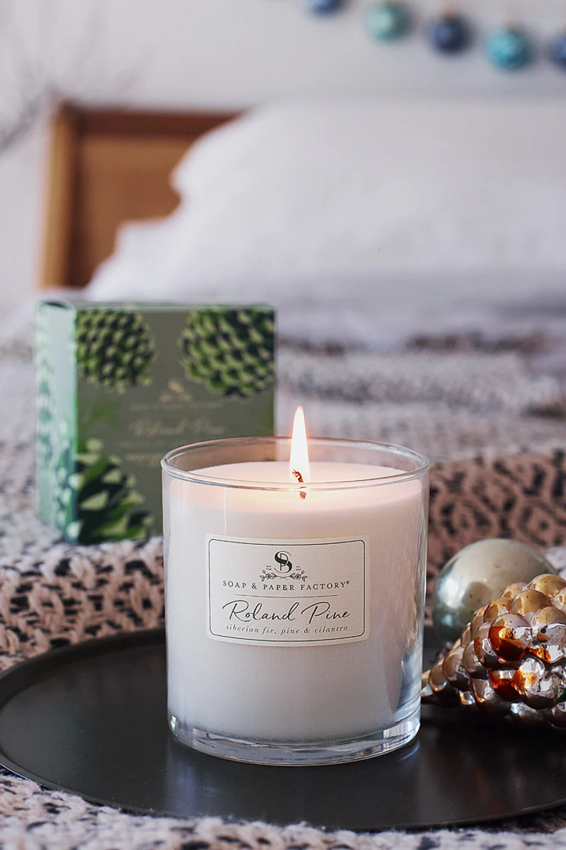 Roland Pine Soy Candle 9.5 oz - Image 3