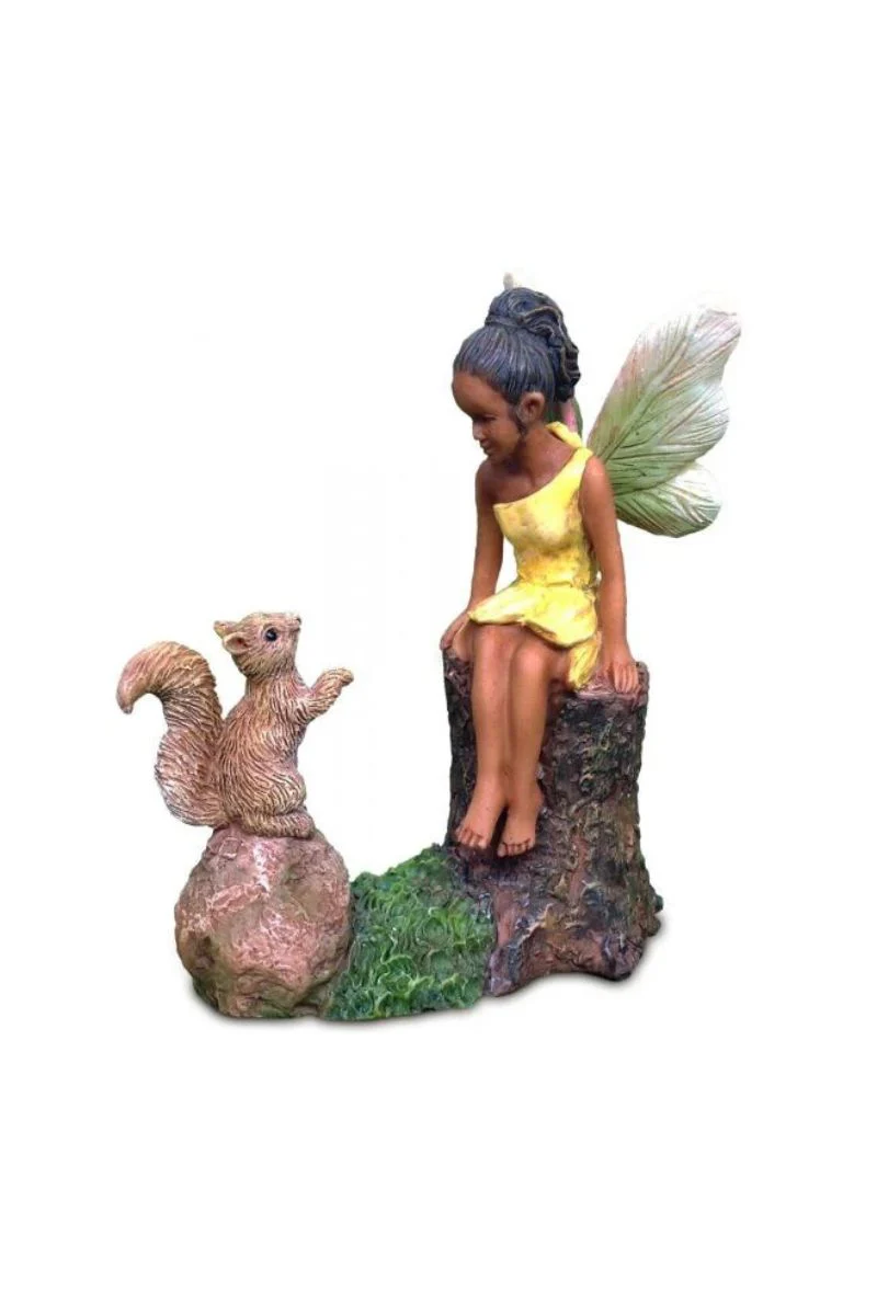 Miniature Garden Making Friends
