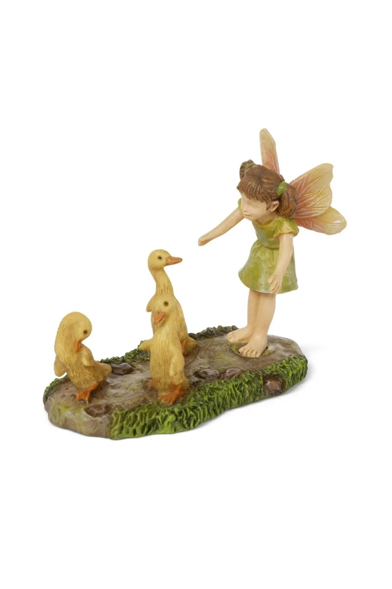 Miniature Garden Wayward Ducks