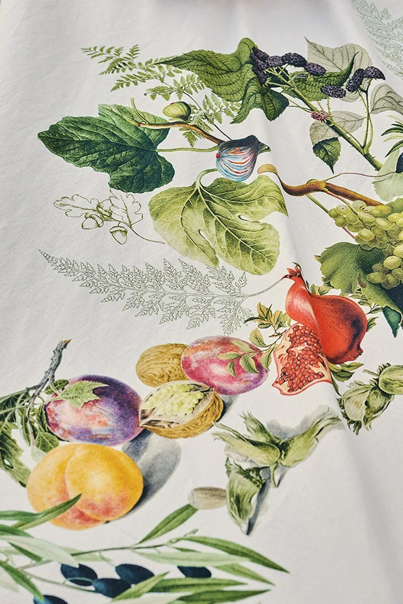 Garnier-Thiebaut Abondance D'Automne Tablecloth - Image 2