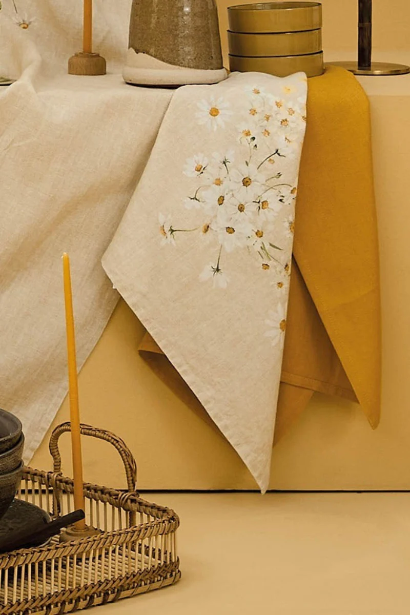 Garnier-Thiebaut Daisy Napkin 18"x18" Chanvre