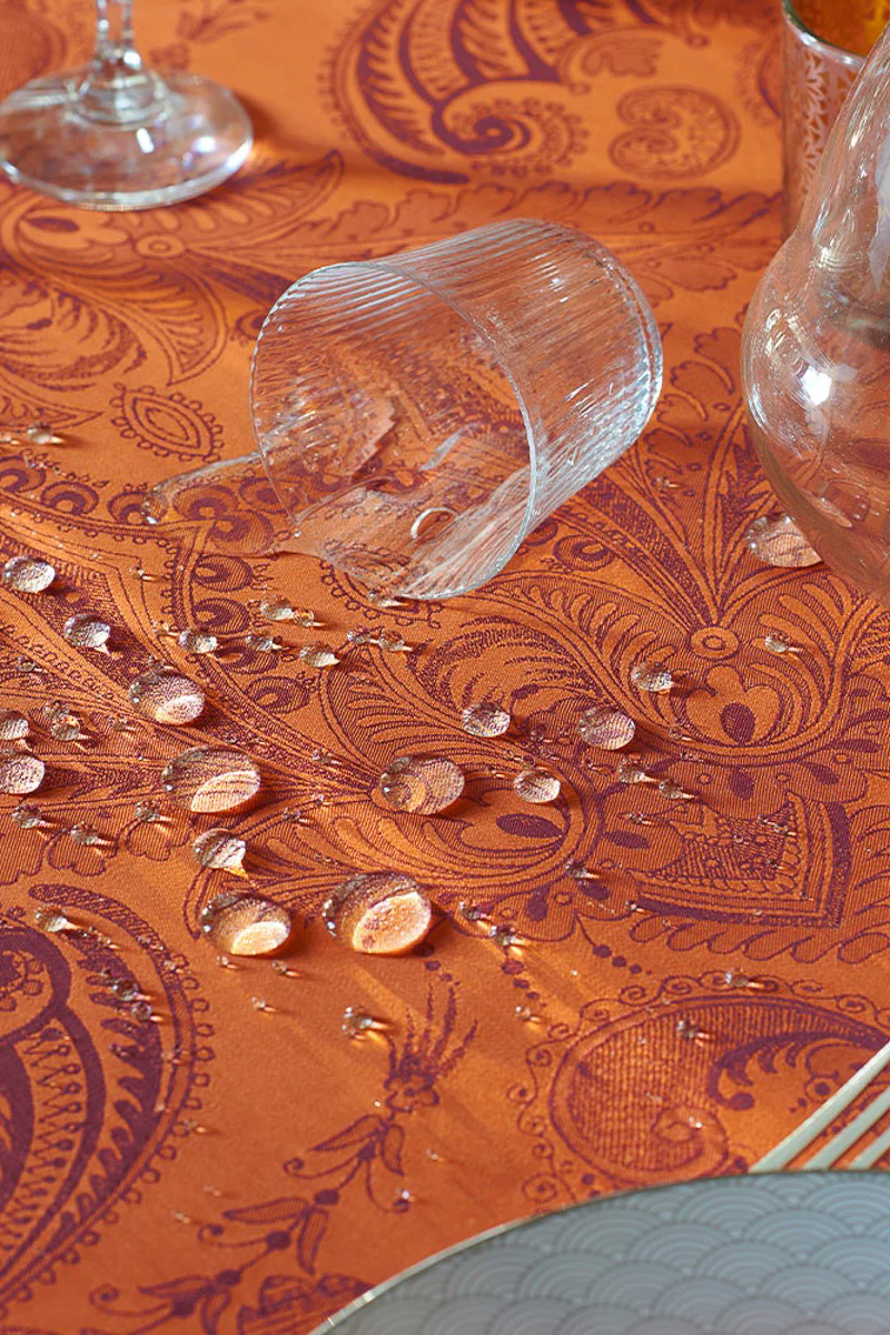Garnier-Thiebaut Grace Tablecloth Flamboyant - Image 2