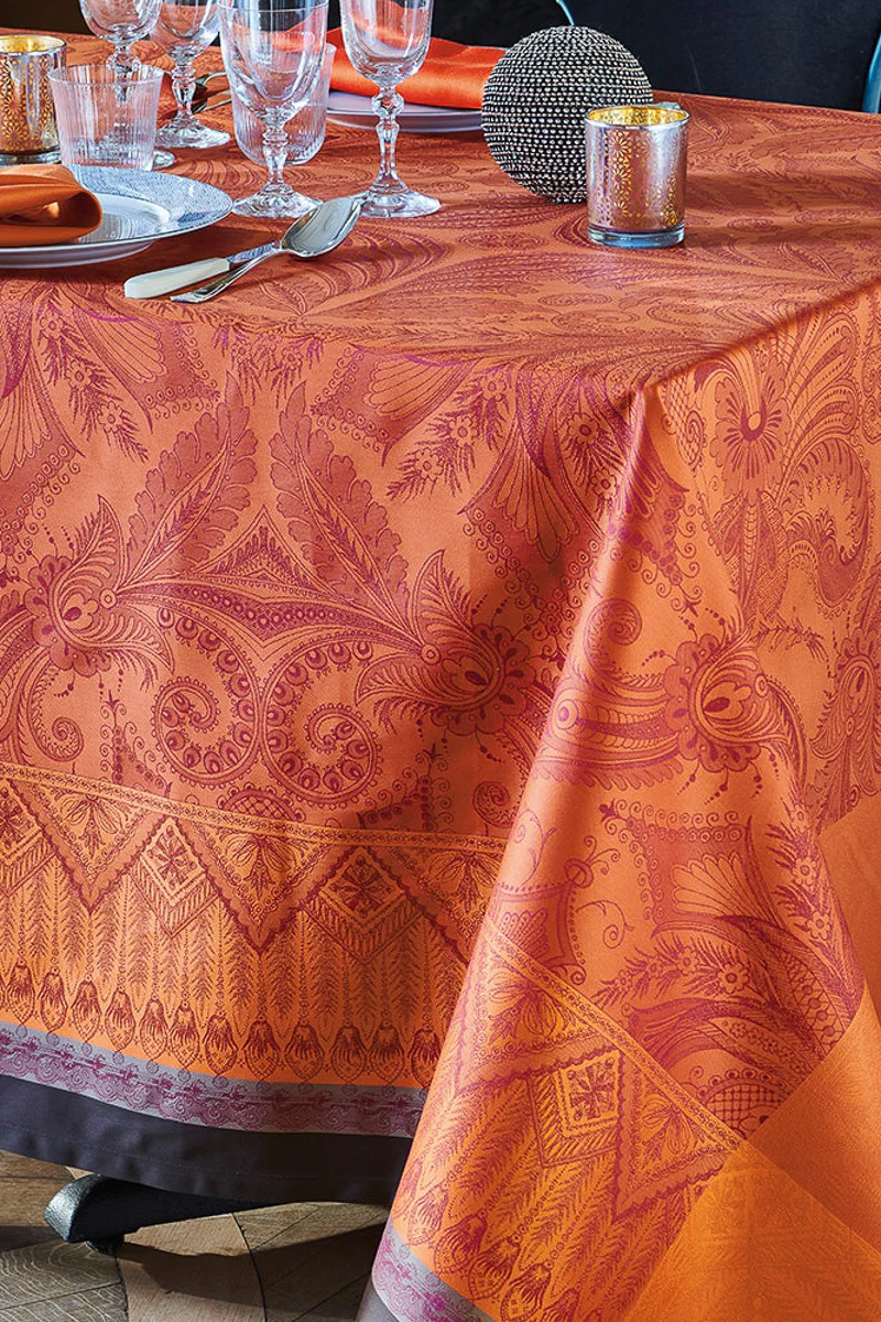 Garnier-Thiebaut Grace Tablecloth Flamboyant - Image 3