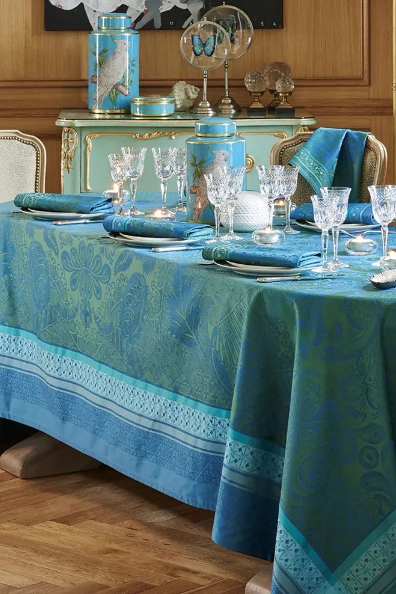 Garnier-Thiebaut Isaphire Tablecloth Emeraude