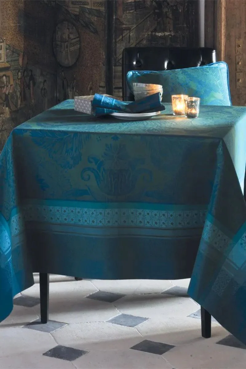 Garnier-Thiebaut Isaphire Tablecloth Emeraude - Image 2
