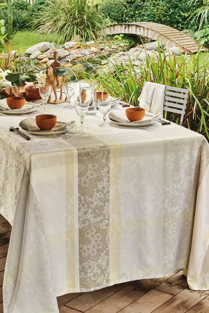 Garnier-Thiebaut Mille Dentelles Coated Tablecloth Naturel
