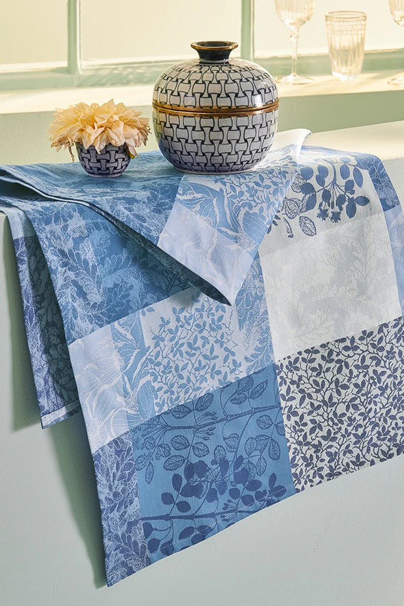 Garnier-Thiebaut Mille Rameaux Table Runner 22"x71" Bleu