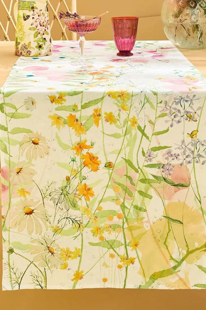 Garnier-Thiebaut Rosee Du Matin Runner 20"x61" Printemps