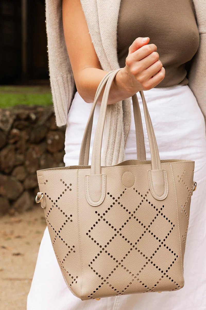 Louenhide Baby Bermuda Tone-On Tote Bag Putty - Image 2