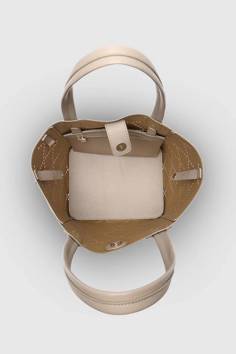 Louenhide Baby Bermuda Tone-On Tote Bag Putty - Image 3