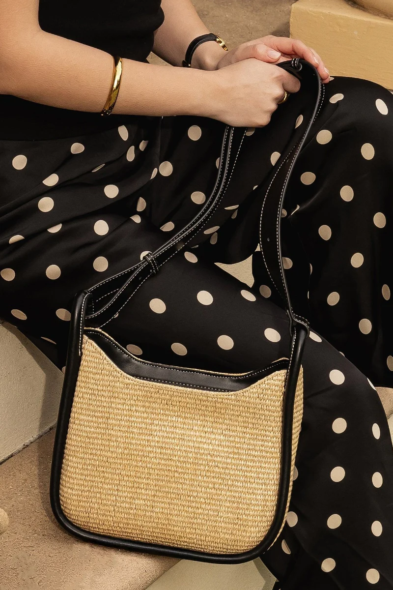Louenhide Clare Shoulder Bag Black - Image 2