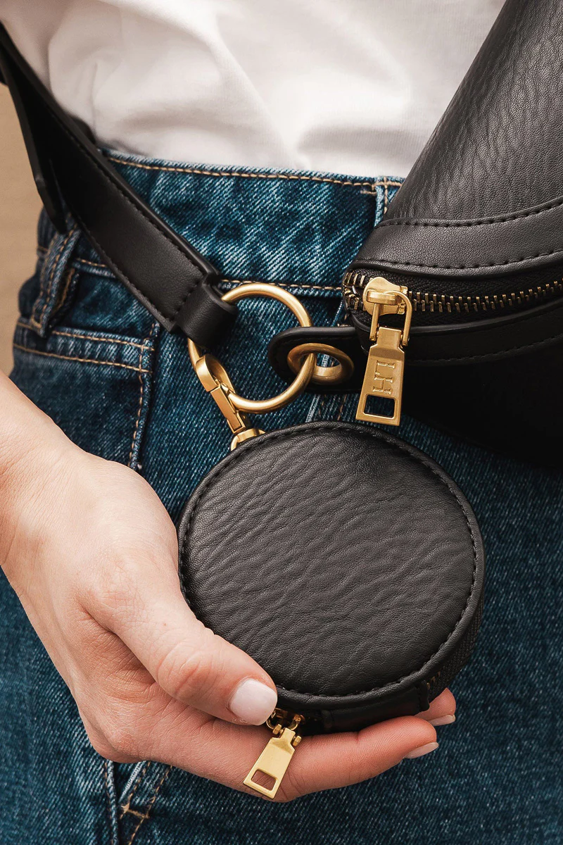 Louenhide Joey Sling Bag Black - Image 2