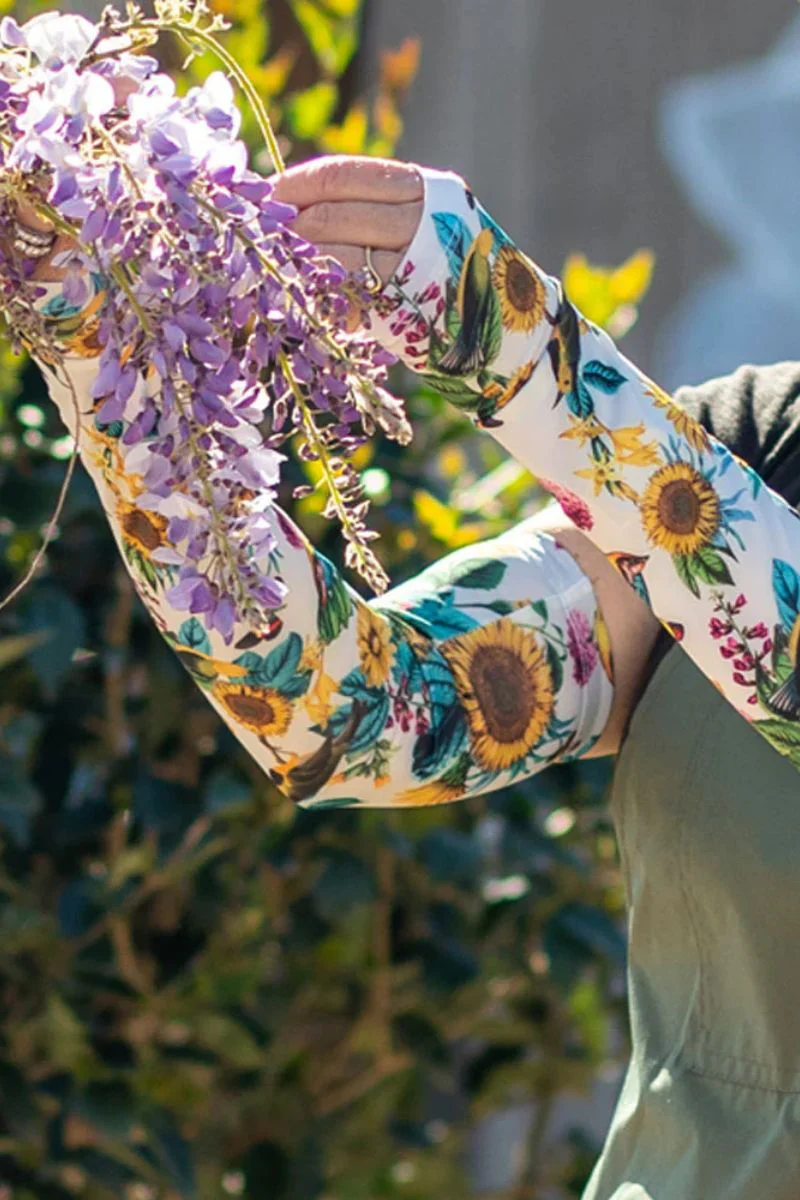 Farmers Defense Protection Sleeves S/M Garden Flowers - Image 2