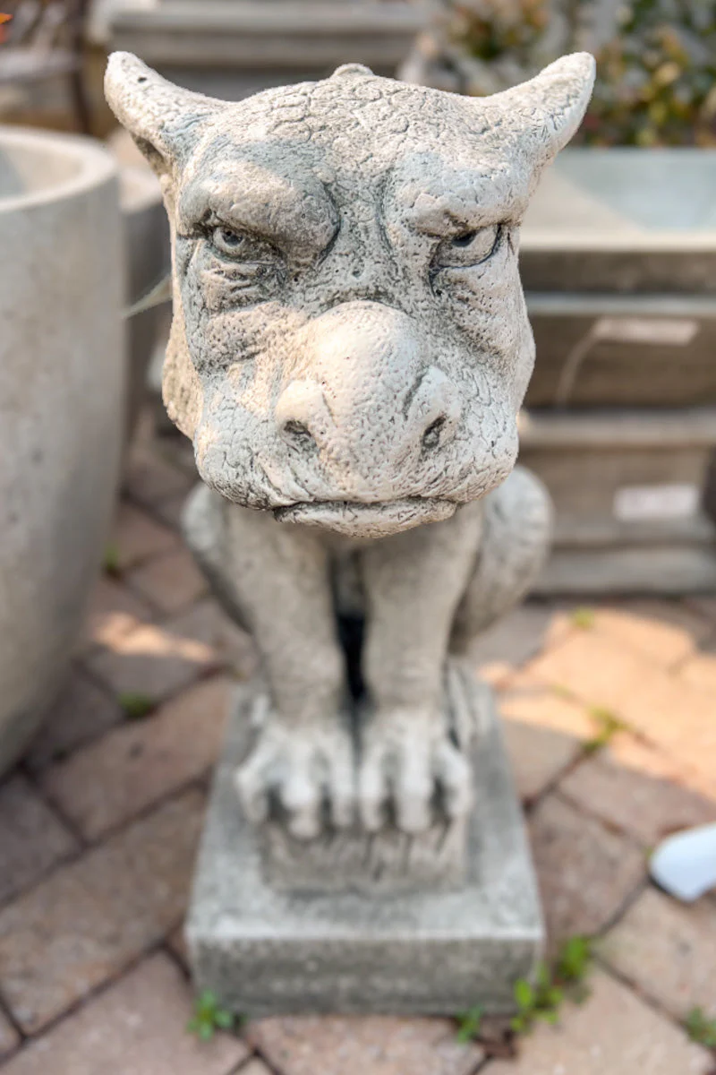 Campania Ernie Statue 22.5" AS - Image 2