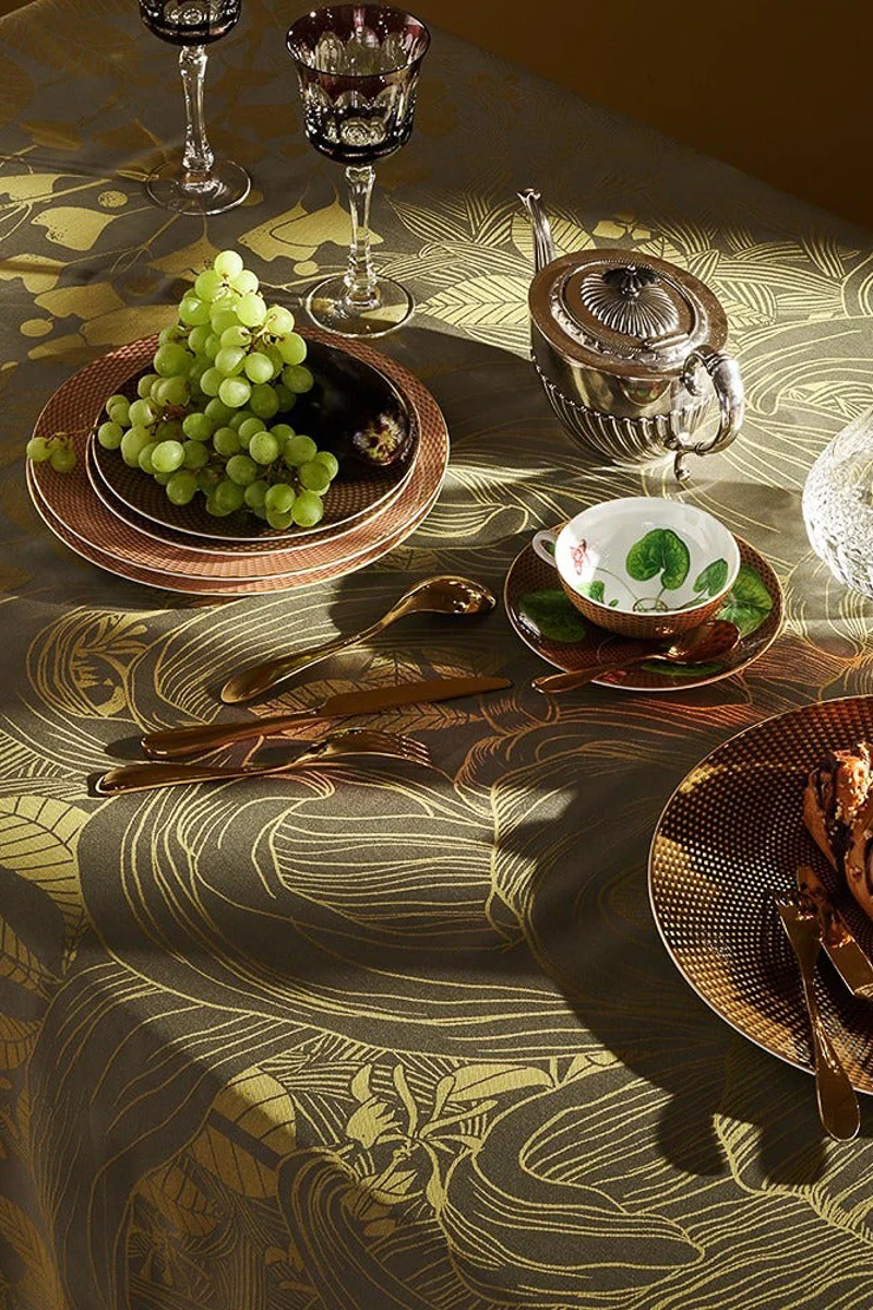 Garnier-Thiebaut Super Nature Tablecloth 71"x71" Or Pale