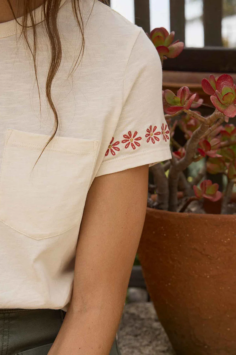 Toad & Co Women's Primo Short Sleeve Crew Embroidered Medium Salt Embroidery - Image 4