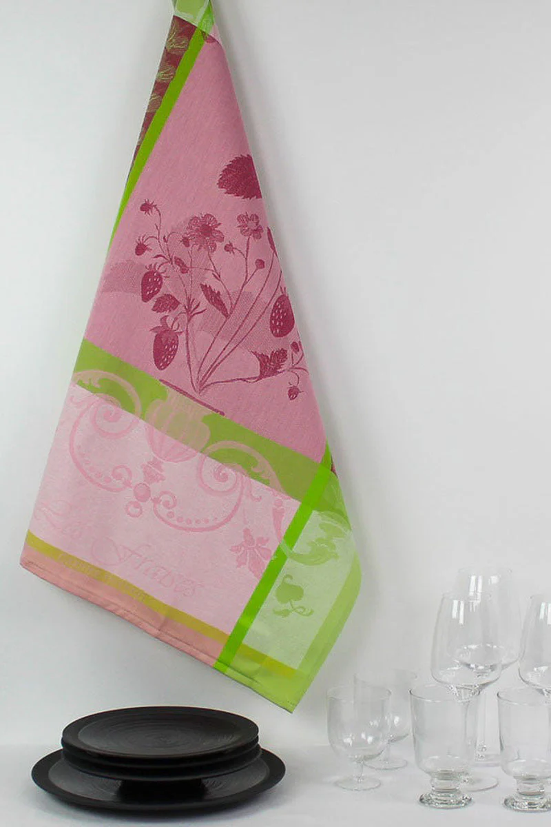 Garnier-Thiebaut Fraisier Rose Kitchen Towel
